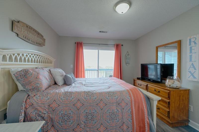 Sandy Dunes Oceanfront Condo - Just Renovated June 2020 Myrtle Beach Exterior photo