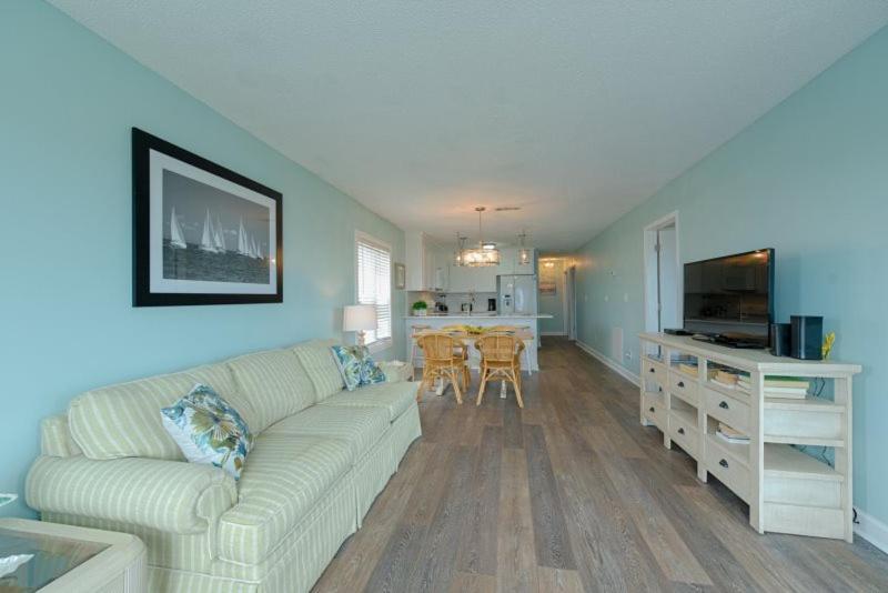 Sandy Dunes Oceanfront Condo - Just Renovated June 2020 Myrtle Beach Exterior photo